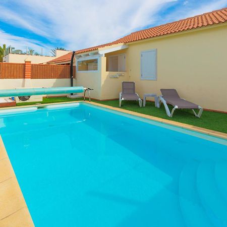 Private Villa With Heated Pool & Terrace See View คอร์ราเลโฮ ภายนอก รูปภาพ